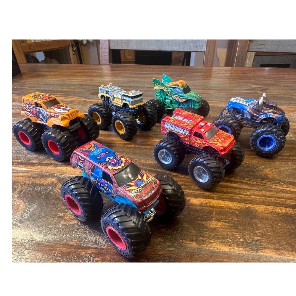 Monster Jam‎ Trucks Lot of 6 Backdraft Dragon Koumori 1:64 Diecast Hot Wheels